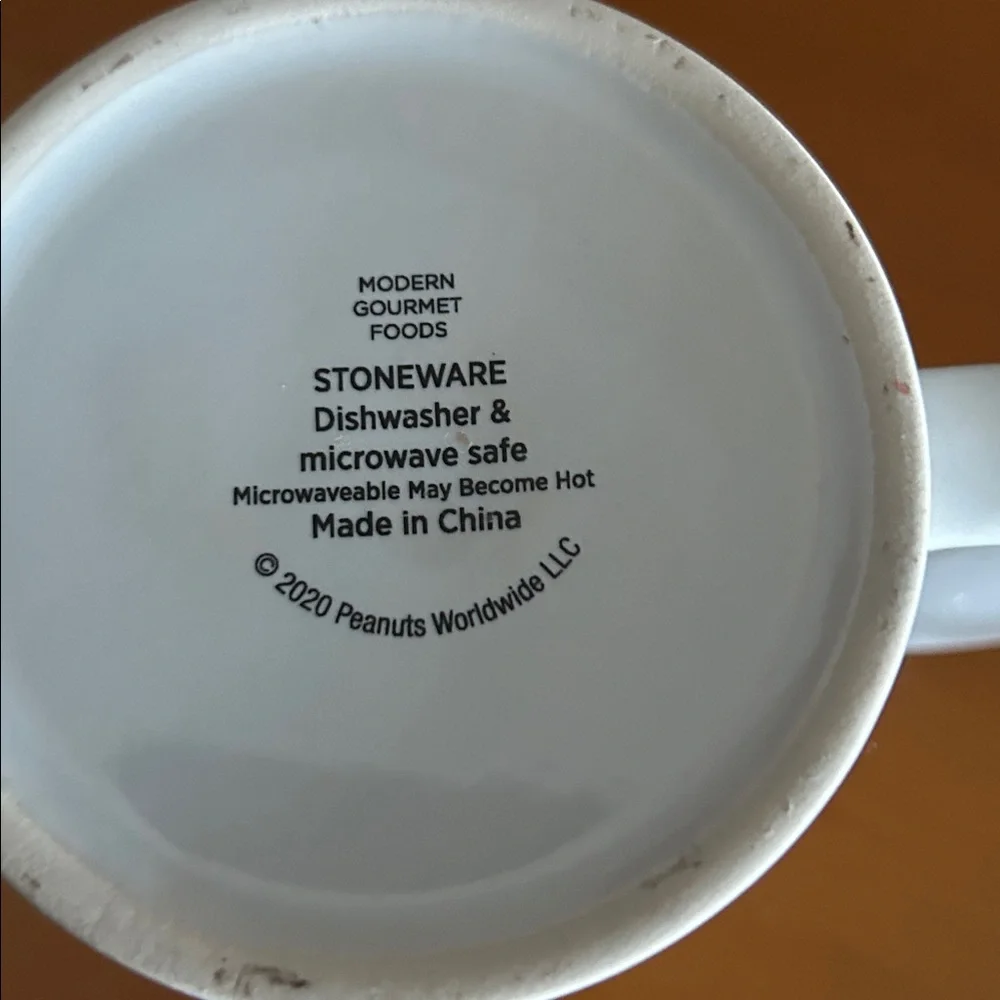White Mug with Snoopy and Woodstock Design